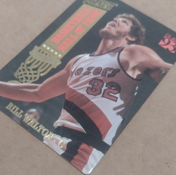 NEW!💯 BILL WALTON HALL OF FAME OLD SCHOOL BLAZERS BASKETBALL CARD WITH CASE! - Picture 10 of 16